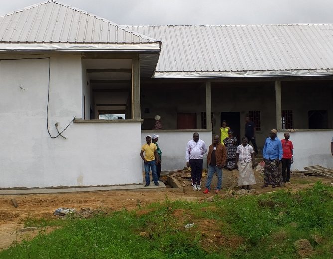 LA CASE DE SANTÉ DE NKAPA : UN BIJOU SORTI DU SOL